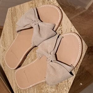 ByJAMES bow handcrafted sandals 8